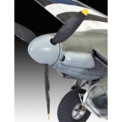Plastic ModelKit letadlo 04758 - Mosquito Mk. IV (1:32)