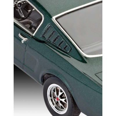 Plastic ModelKit auto 07065 - 1965 Ford Mustang 2+2 Fastback (1:25)