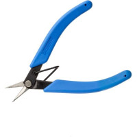 Xuron nůžky na fotolepty umožňují precizně odstřihnout požadované části bez jejich poškození či deformací. Snadnější práci zajišťuje vratná pružina.
