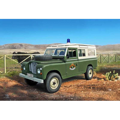 Model Kit auto 6542 – LAND ROVER III 109 „Guardia Civil“ (1:35)
