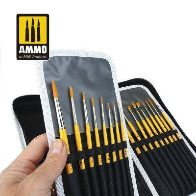 AMMO Brush Arsenal - Brush Organization & Protective Storage / A.MIG-8580