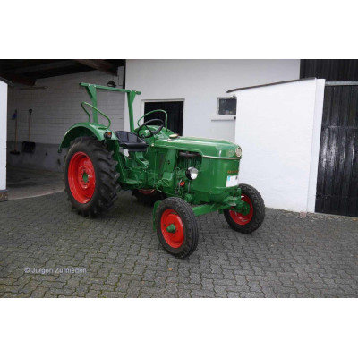 EasyClick traktor 07821 - Deutz D30 (1:24)
