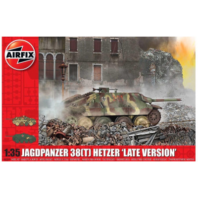 Classic Kit tank A1353 - JagdPanzer 38 tonne Hetzer \"Late Version\"